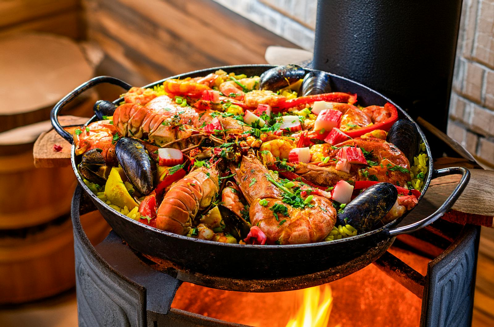 Saffron for seafood — mussels, paella, bouillabaisse