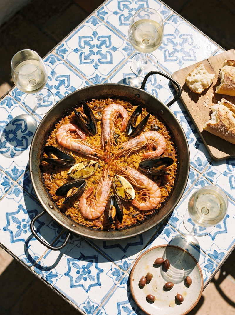 Saffron in Spanish & Mediterranean Cuisine: Paella & More — Raihan Saffron guide